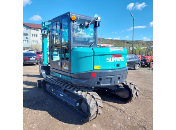 Midiexcavator SUNWARD SWE 90 UF DISPONIBIL INCHIRIERE  de vanzare