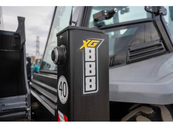 Buldoexcavator CUKUROVA  888XG  STAGE V roti egale -pompa axiala Bosch Rexroth- 2 ani Garantie  de vanzare