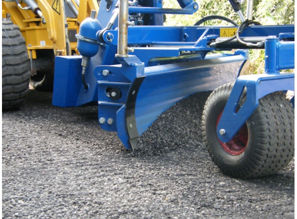 Piese  AP MACHINE CONSTRUCTION TWISTER III 2600 mm --  Miniincarcator 3200-5500 kg -- de vanzare