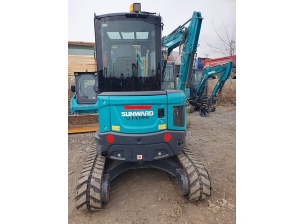 Miniexcavator SUNWARD 35UF de vanzare