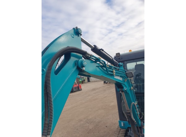 Miniexcavator SUNWARD SWE 20F  de vanzare