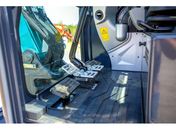 Midiexcavator SUNWARD SWE 60 UF + PICON GRATUIT de vanzare