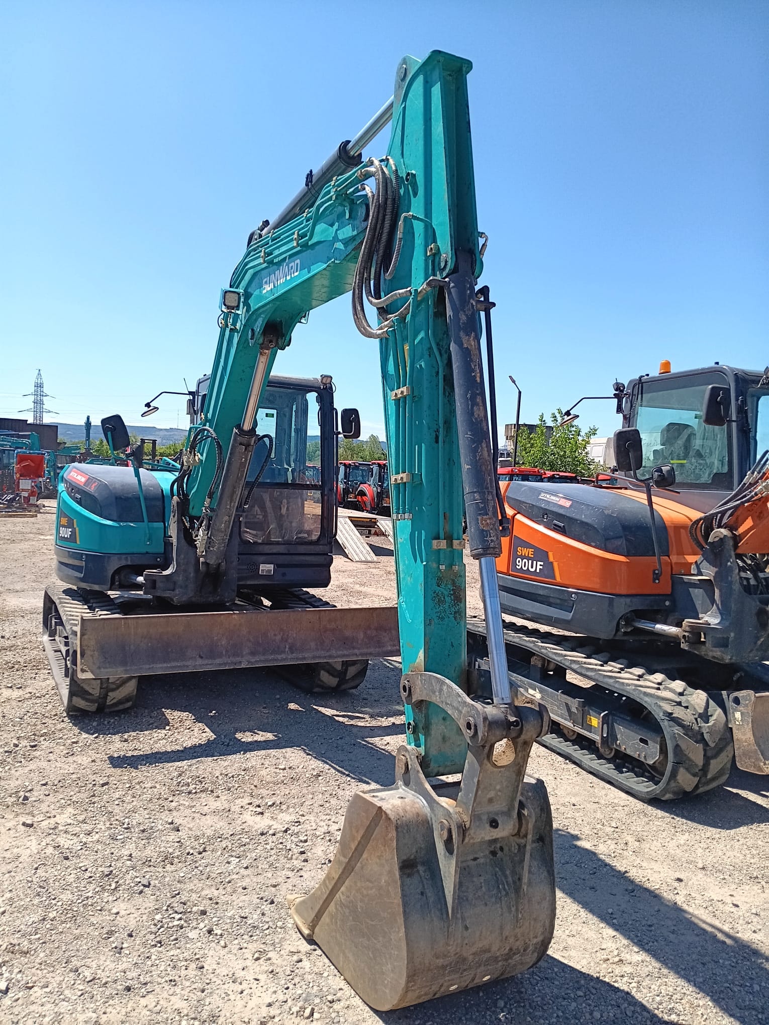 Midiexcavatoare 90Uf