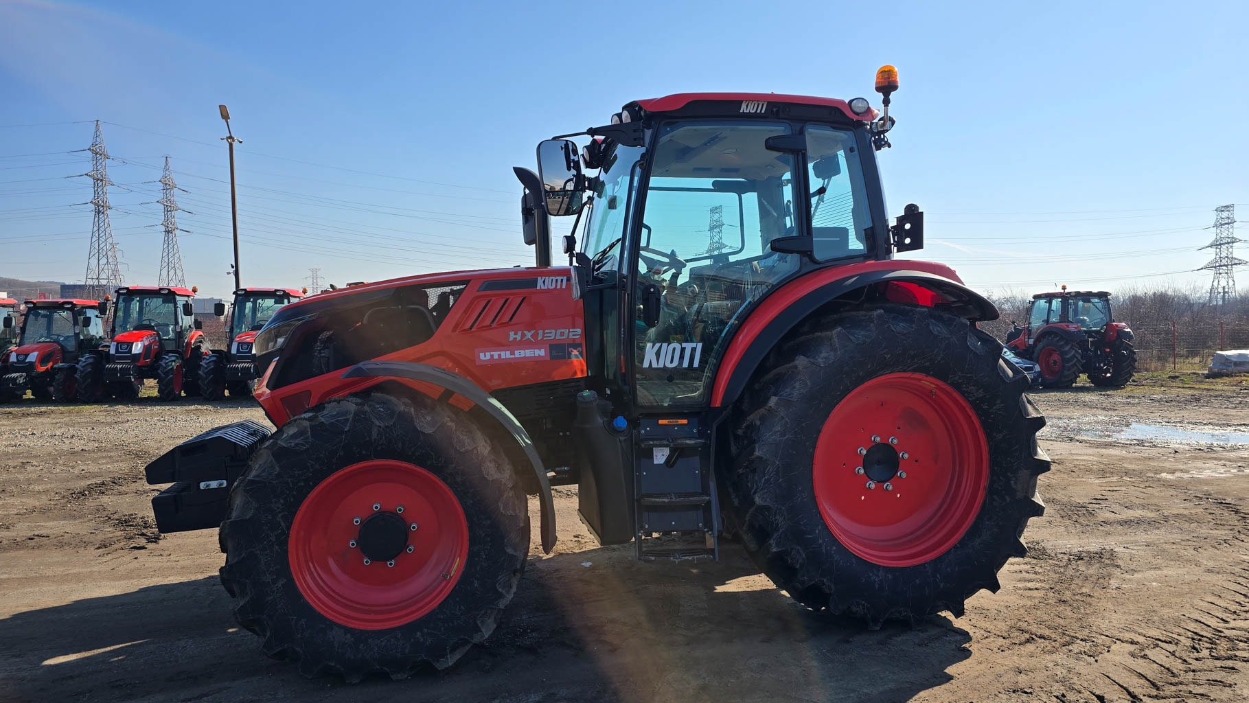 Tractoare HX1302ATC
