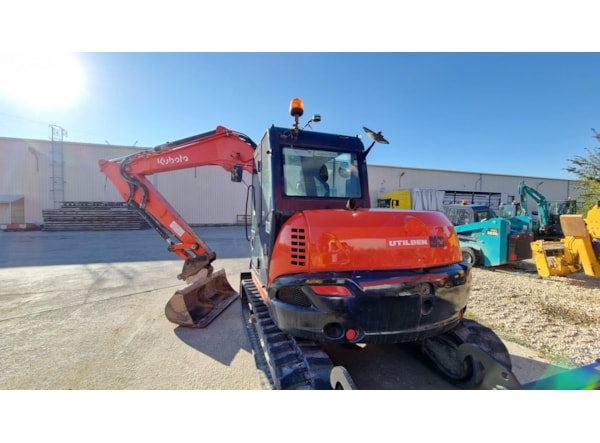 Midiexcavator Kubota KX080 de vanzare