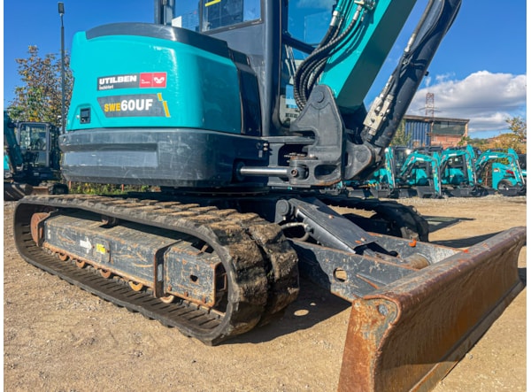 Midiexcavator SUNWARD 60 uf DISPONIBIL PENTRU INCHIRIERE de vanzare