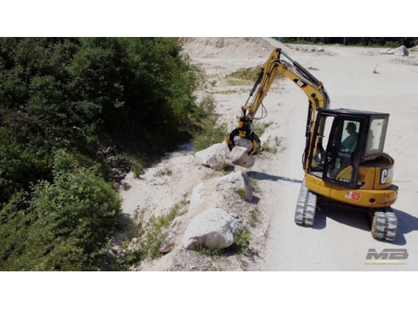  MB Crusher MB-G450 S4  -- miniexcavator 3,5 - 5,5 t. -- de vanzare