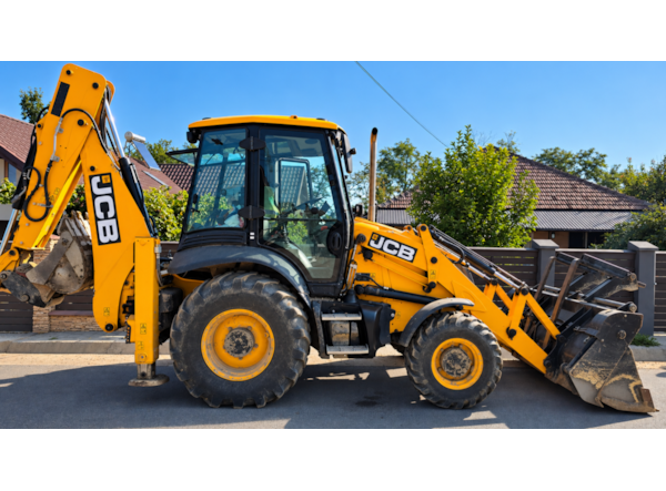 Buldoexcavator JCB 3CX de vanzare