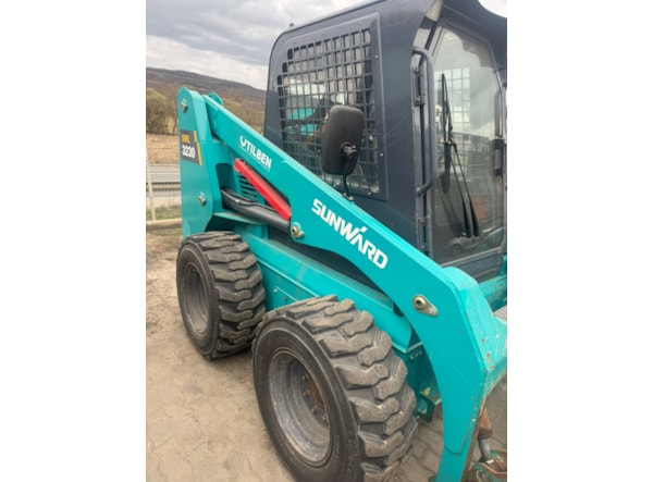 MiniIncarcator SUNWARD Miniincarcator SWL3230 disponibil pentru inchiriere de vanzare