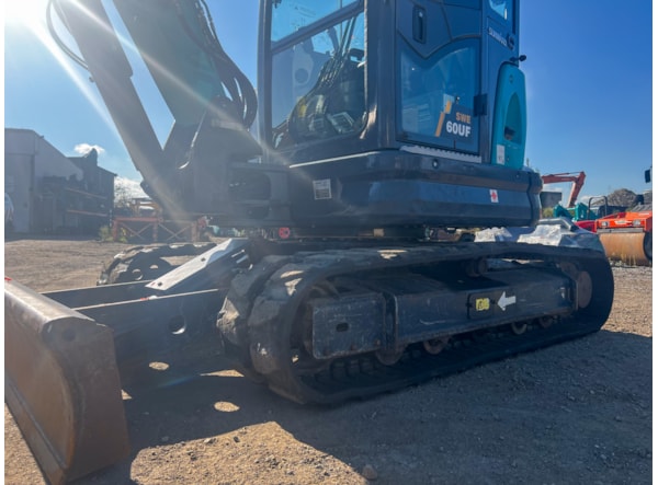 Midiexcavator SUNWARD 60 uf DISPONIBIL PENTRU INCHIRIERE de vanzare