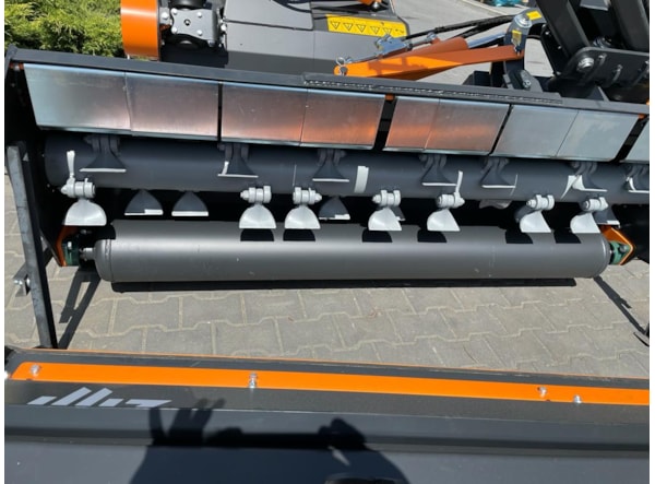 Mulcher UtilMAX ZILLI RIVA4.160 - tarctor min. 82 Cp de vanzare
