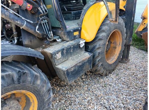 Buldoexcavator CUKUROVA 885 R de vanzare