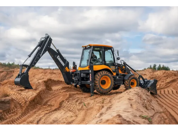 Buldoexcavator CUKUROVA 884 STAGE V de vanzare