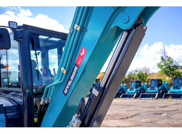 Midiexcavator SUNWARD SWE 60 UF + PICON GRATUIT de vanzare