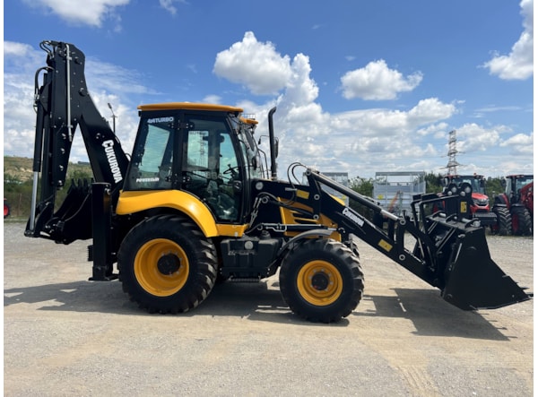 Buldoexcavator CUKUROVA 884 STAGE V de vanzare