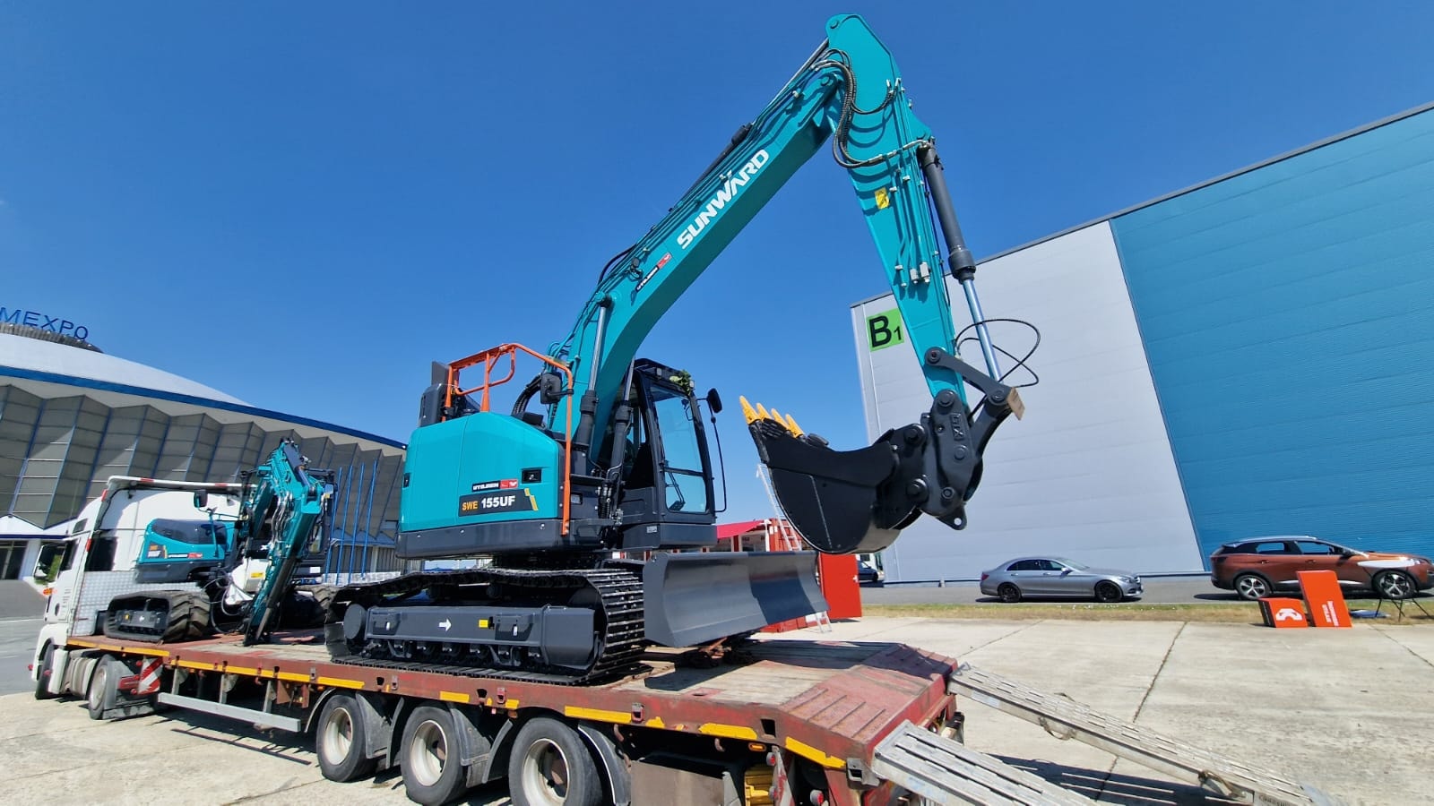 Excavatoare Senile SWE 155 UF + PICON GRATUIT