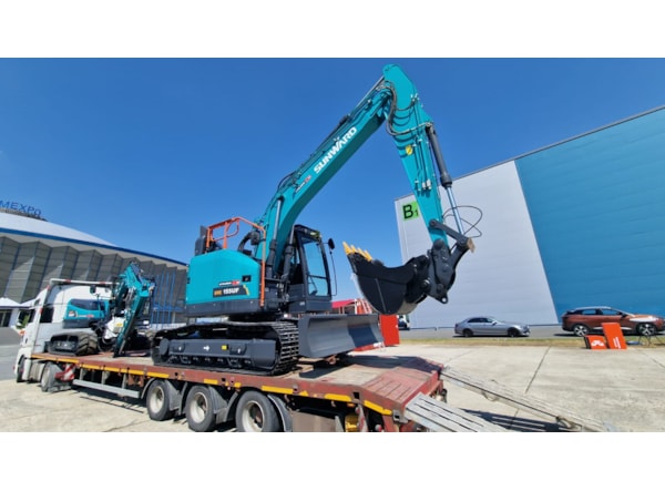 Excavator senile SUNWARD SWE 155 UF + PICON GRATUIT de vanzare
