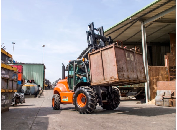 Motostivuitor Teren Accidentat Ausa C 501 HX4  de vanzare