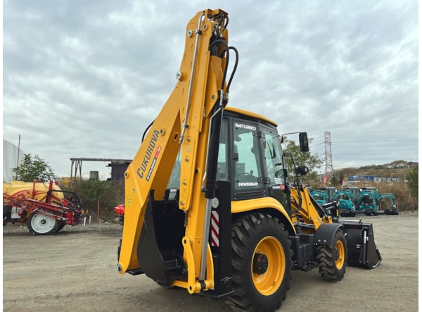 Buldoexcavator CUKUROVA 885 STAGE V Echipare Pro de vanzare