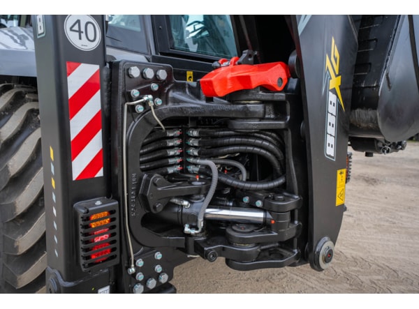 Buldoexcavator CUKUROVA  888XG  STAGE V roti egale -pompa axiala Bosch Rexroth- 2 ani Garantie  de vanzare