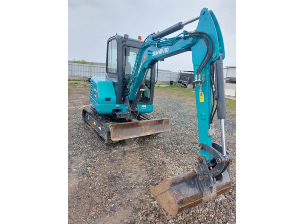 Miniexcavator SUNWARD 25F de vanzare
