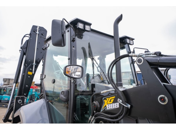 Buldoexcavator CUKUROVA  888XG  STAGE V roti egale -pompa axiala Bosch Rexroth- 2 ani Garantie  de vanzare