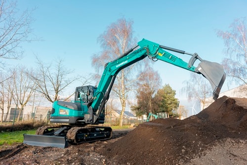 Midiexcavator SUNWARD SWE 90 UF de vanzare
