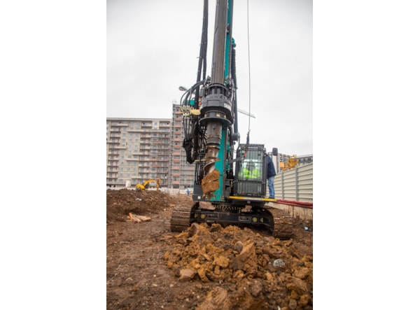 Instalatie de Foraj SUNWARD Instalatie de foraj cu burghiu SWDM85-CFA de vanzare