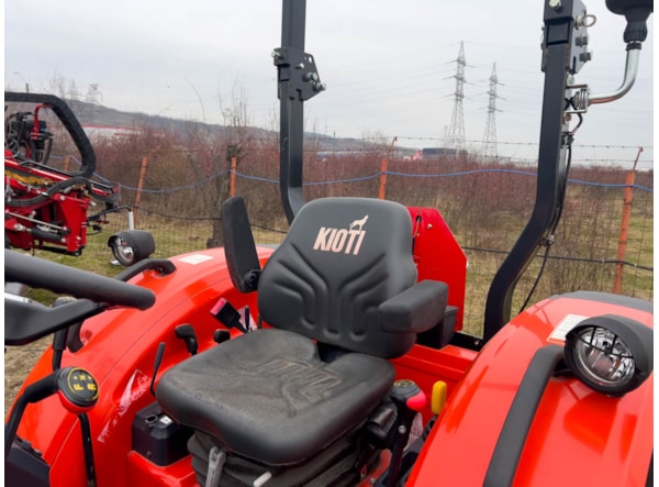 Piese Tractor Kioti DK 5020HS ROPS + Grapa Rotativa F61-170 PROMO de vanzare