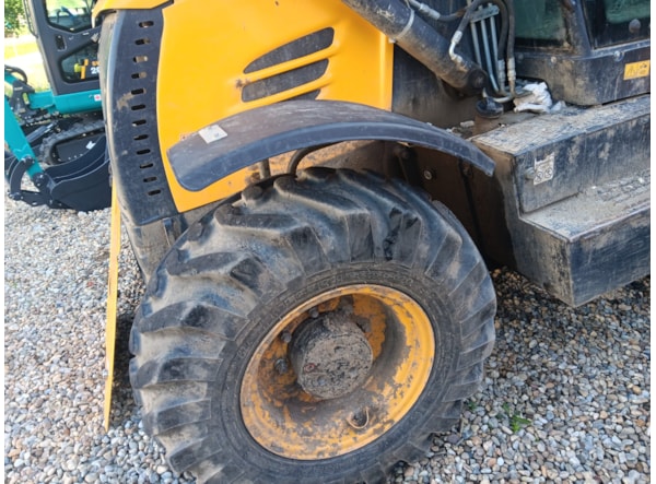 Buldoexcavator CUKUROVA 885 R de vanzare