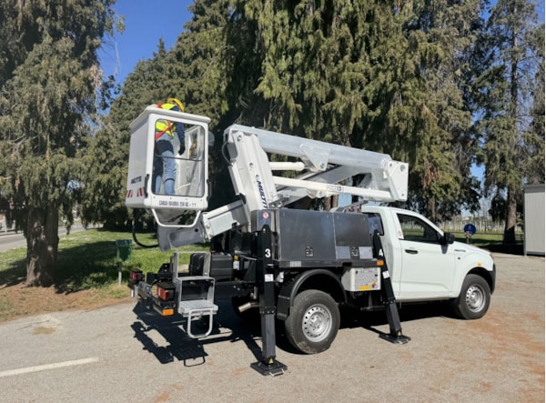 Nacela Autosasiu Multitel MXE 130 Autosasiu ISUZU 4X4  de vanzare