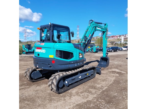 Midiexcavator SUNWARD SWE 90 UF DISPONIBIL INCHIRIERE  de vanzare