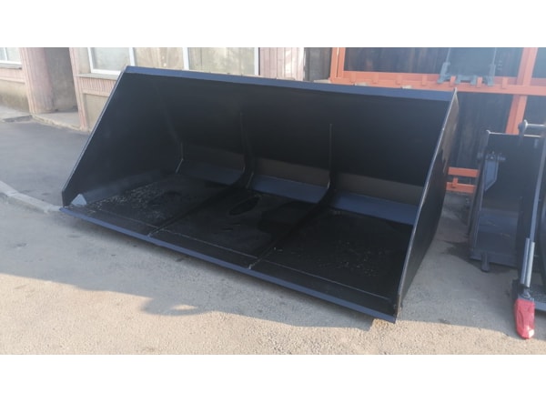 Cupa incarcator frontal UtilMAX Cupa incarcator frontal 5 mc de vanzare