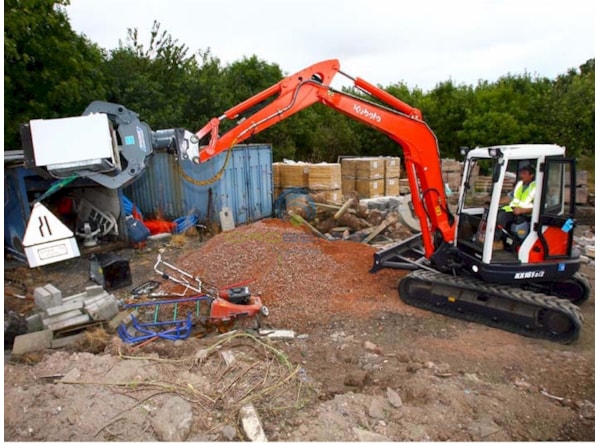  Idrobenne Graifer cu 2 palete SG 25 + GRI - miniexcavator 2.2 - 2.5 t. de vanzare