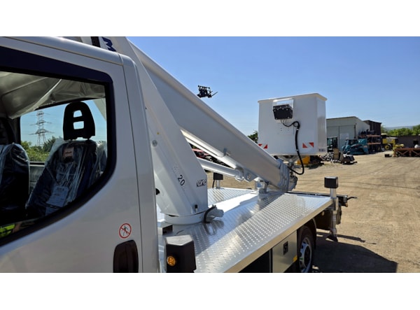 Nacela Autosasiu Multitel MT 202 EX-DS  de vanzare