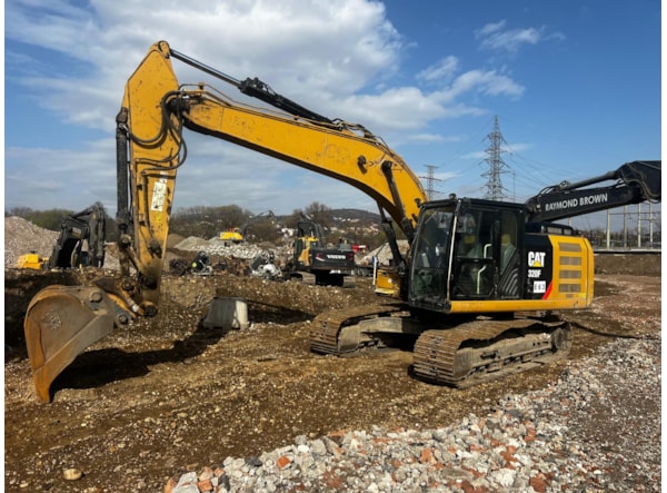 Excavator senile Caterpillar 320 FL de vanzare