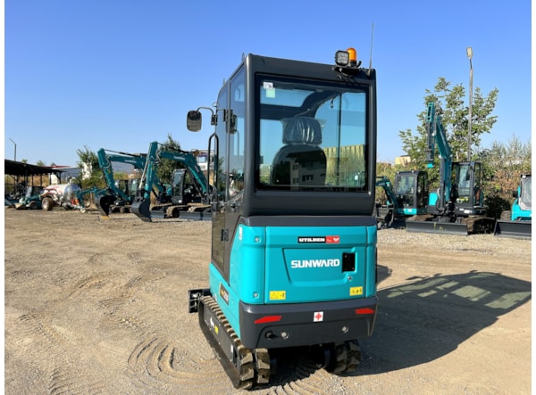 Miniexcavator SUNWARD SWE 20F-1  de vanzare
