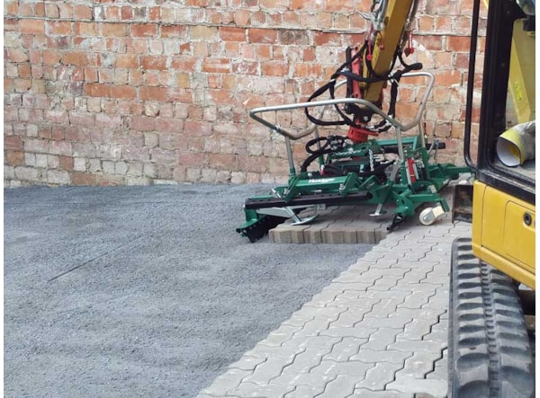  UtilMAX Cleste pentru pavare Hunklinger P01-2 PROFI TWIST - miniexcavator 1,7 - 3,4 t de vanzare