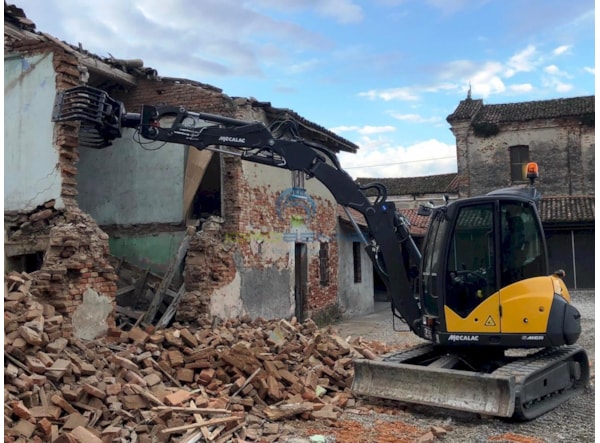  Idrobenne Graifer cu 2 palete  DG 160 + GRI - excavator 12-16 t. de vanzare