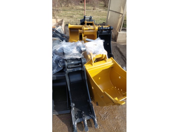 Cupa buldoexcavator UtilMAX Cupa excavare 300 mm - Buldoexcavator CAT - Promotie de vanzare