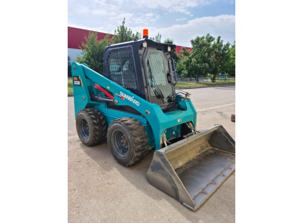 MiniIncarcator SUNWARD 3230 DISPONIBIL PENTRU INCHIRIERE de vanzare