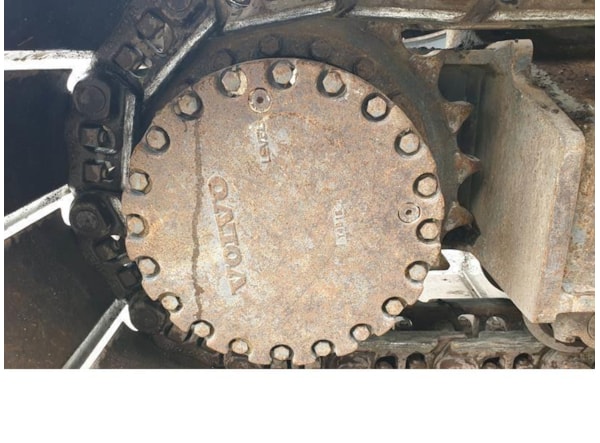Excavator senile Volvo ECR 235 DL de vanzare