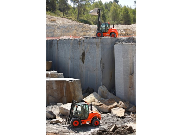 Motostivuitor Teren Accidentat Ausa C 501 HX4  de vanzare