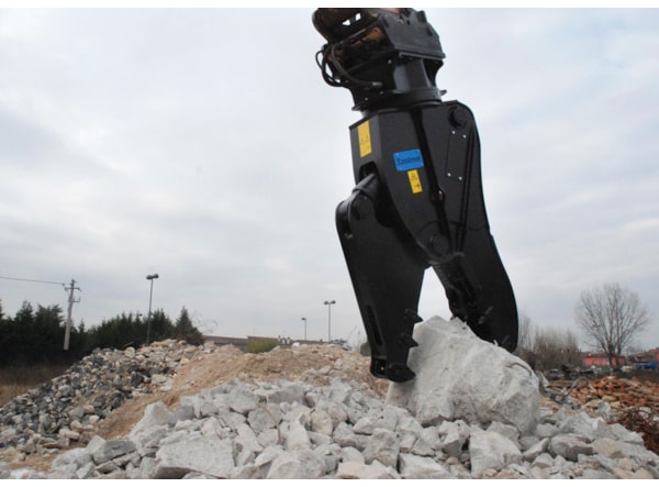 Pulverizatoare Szolmet FT140  - Excavator 15-20t. de vanzare