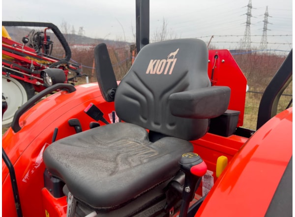 Piese Tractor Kioti DK 5020HS ROPS + Grapa Rotativa F61-170 PROMO de vanzare