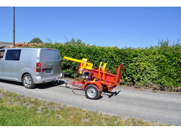 Despicator de lemne RABAUD XYLO-SR 18 M - cu motor termic de vanzare