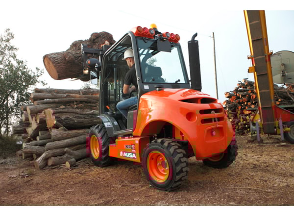 Motostivuitor Teren Accidentat Ausa C 150 H, 4x4, Cabina inchisa + triplex 4 m de vanzare
