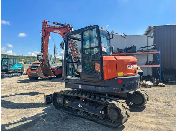 Midiexcavator SUNWARD 90uf  + Picon 400 kg de vanzare