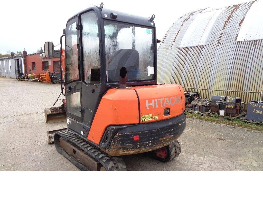 ＠ Miniexcavator Hitachi ZX 27-3 CLR de vanzare 251981 UTILBEN