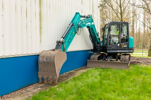 Midiexcavator SUNWARD SWE 90 UF de vanzare
